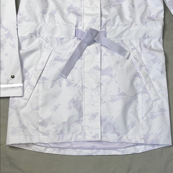 NWT Columbia Women’s Light Purple and White Hooded Raincoat S - Picture 3 of 7